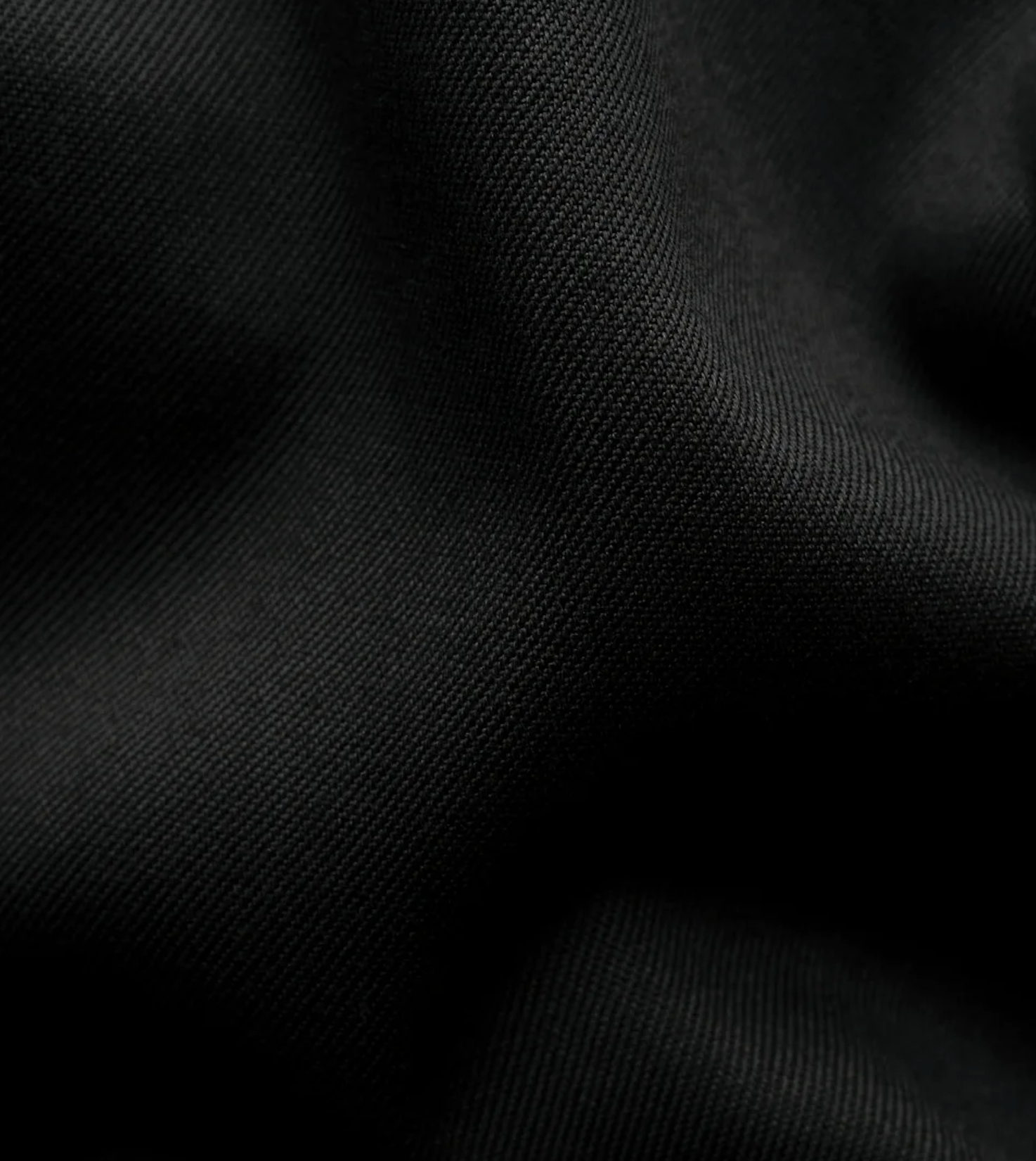 Schwarzes Hemd mit klassischem Kragen