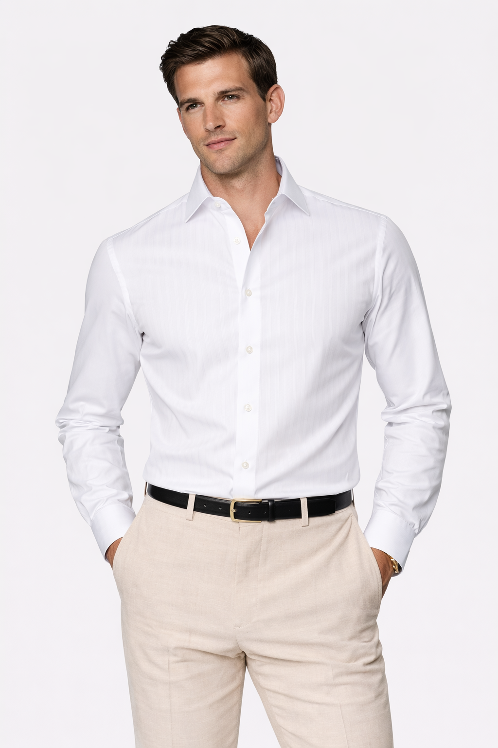 Weißes Hemd mit Schattenstreifen